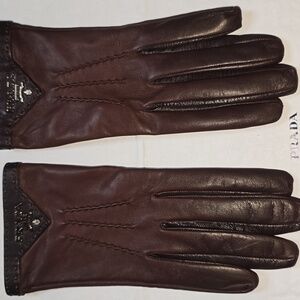 Prada Fig Nappa Gloves Size: 7 Color: Cacao Vintage & Authentic
